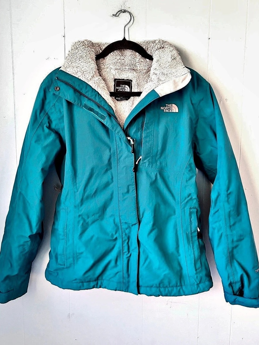 The North Face Hyvent Fleece Lined Hooded Jacket Snow
Coat Size M Turquoise